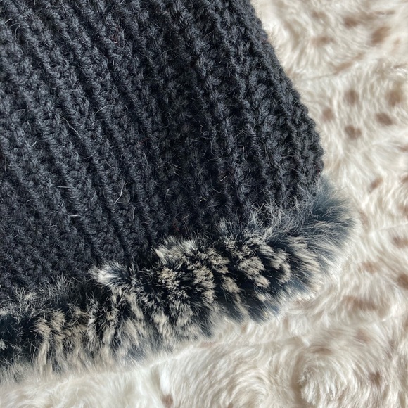 Black and Gray Rabbit Fur Winter Beanie Hat - Picture 5 of 7